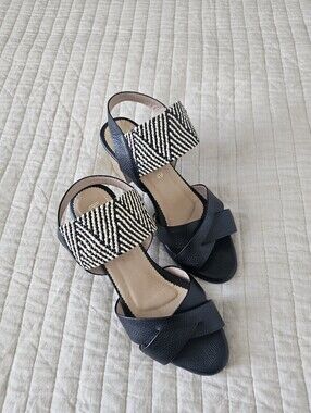 Black and Cream Women's Strappy Platforms with Woven Ankle Strap Size 6